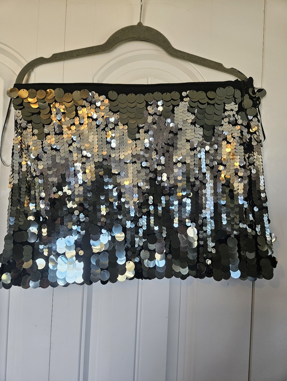 Silver Sequin Mini Skirt Size medium